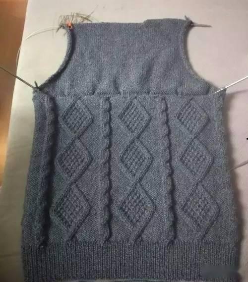 男士成人背心编织视频,轻松掌握时尚单品制作技巧