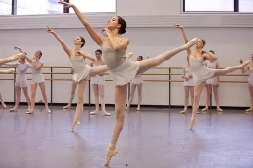 小鼓铃成人舞蹈教学视频,解锁成人舞蹈新境界