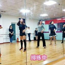 成人业余拉丁舞蹈视频,跟随成人业余拉丁舞蹈视频，解锁舞池魅力