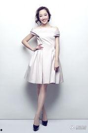 白裙子公主裙成人视频,成人视角下的时尚与诱惑  第3张