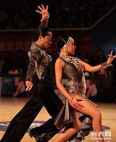 成人拉丁舞僵尸视频  第3张