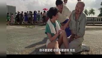 搞笑成人爬行视频,成人版“婴儿爬”挑战趣味无限